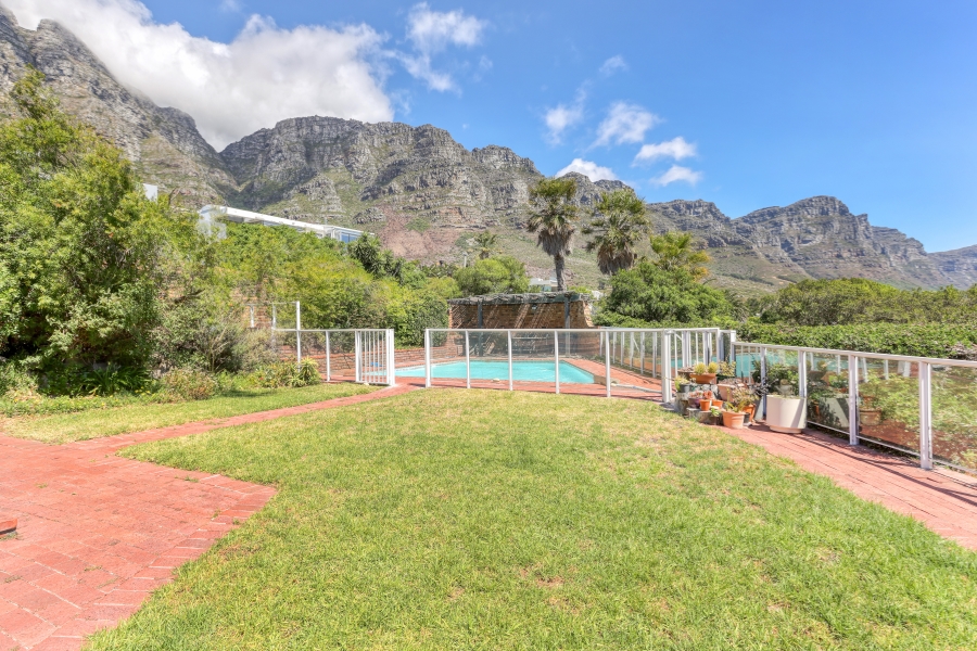 4 Bedroom Property for Sale in Camps Bay Western Cape
